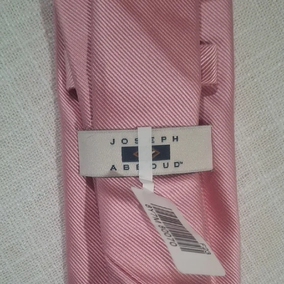 New.Joseph Men's Blush Pink Necktie - Picture 3 of 7